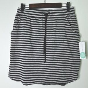 NWT Stitch Fix Renee C Kaia Knit Skirt Size Small